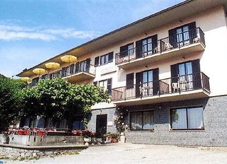 Hotel La Capannina Massino Visconti Kültér fotó