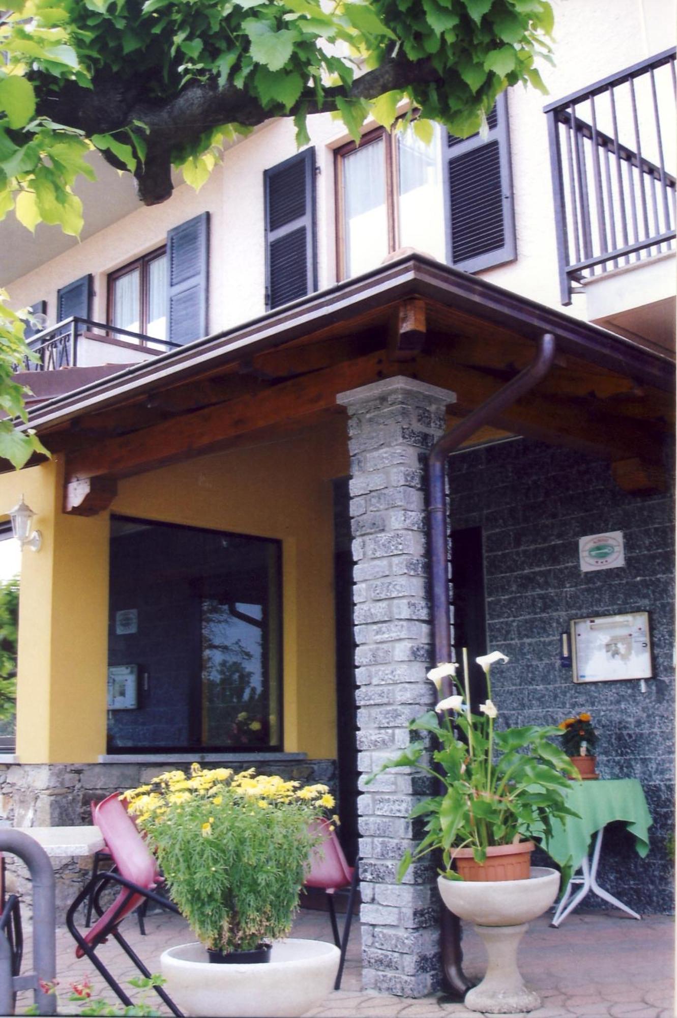 Hotel La Capannina Massino Visconti Kültér fotó