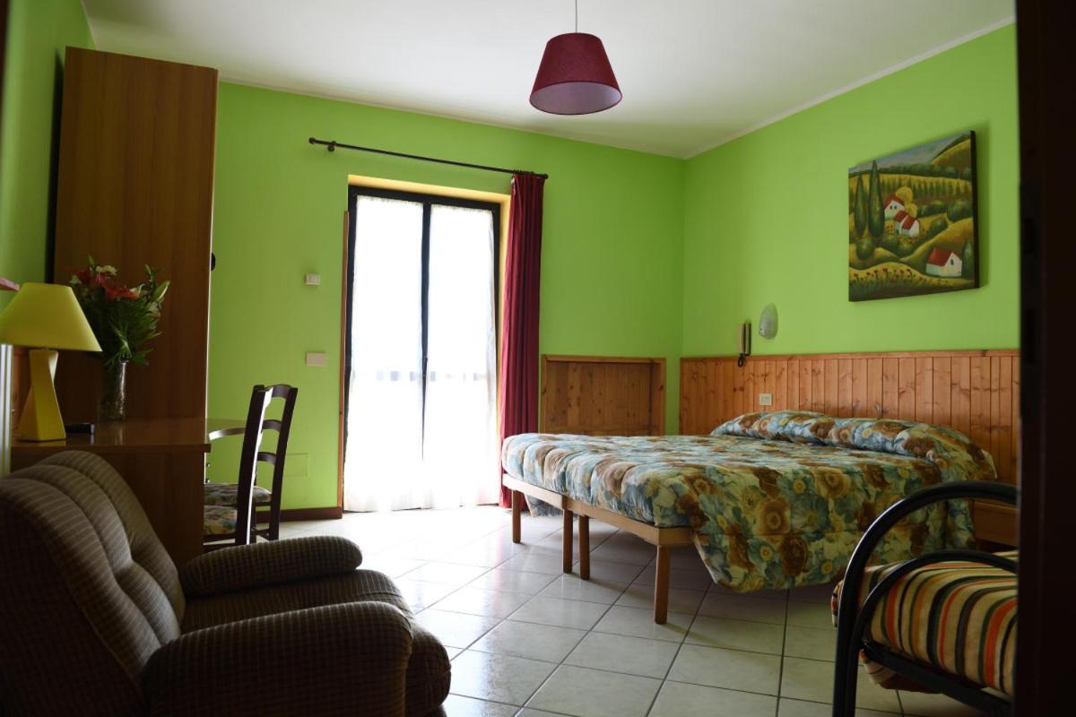 Hotel La Capannina Massino Visconti Kültér fotó